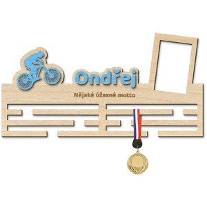 Věšák na medaile závody na kole - se jménem, velký, s fotorámečkem